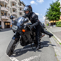 Comment fonctionne l'assurance moto au mois ?